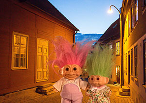 Color Ajustment for Seamless Cloning