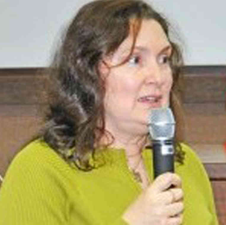 Dra. Helena de Souza Nunes