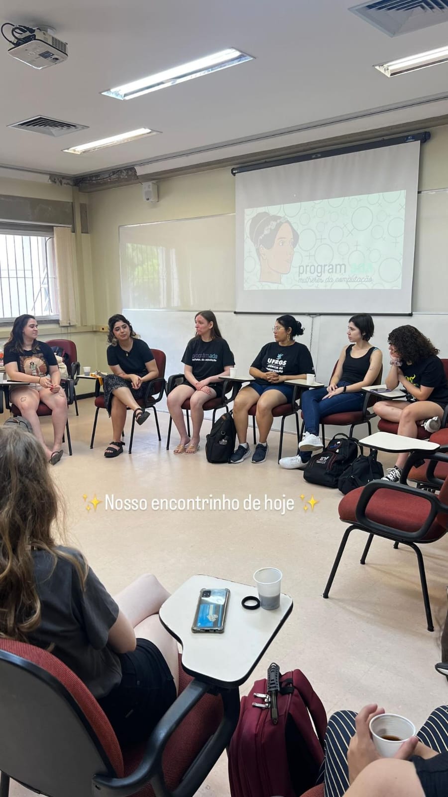 Grupo em uma roda de conversa