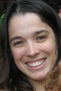 Photo of Asla Medeiros e Sá.