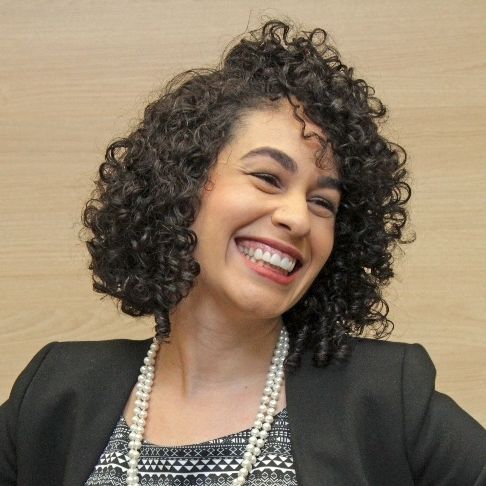 Photo of Sandra Avila.