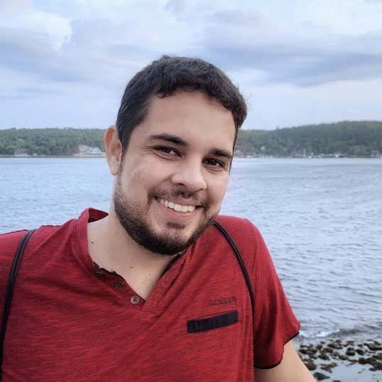 Photo of Dr. Thiago Porcino